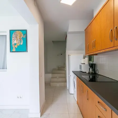 Апартаменты Deluxe Duplex Private Parking *