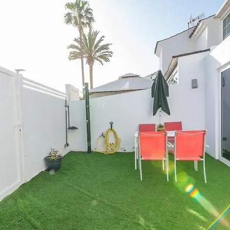 Deluxe Duplex Private Parking Apartman *