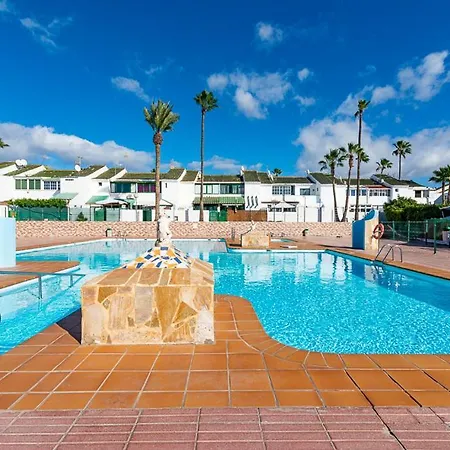 Deluxe Duplex Private Parking شقة *