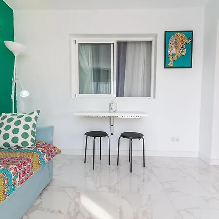 Deluxe Duplex Private Parking *