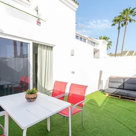 Deluxe Duplex Private Parking Apartman