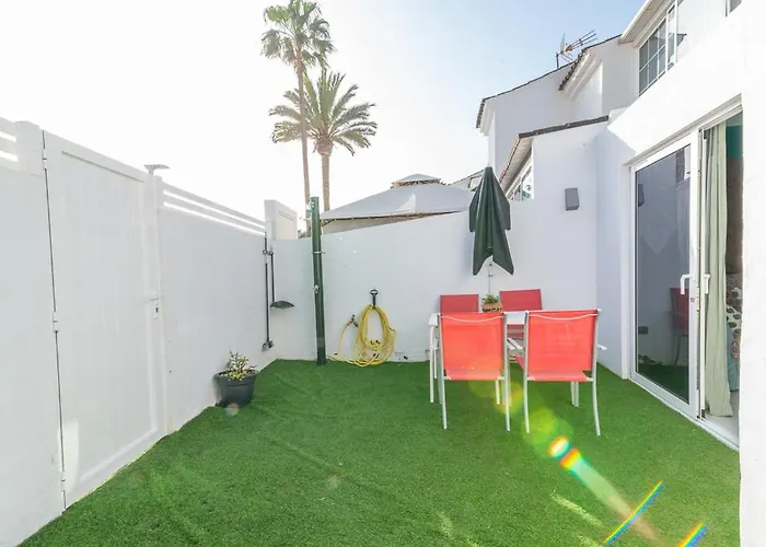 Deluxe Duplex Private Parking شقة *