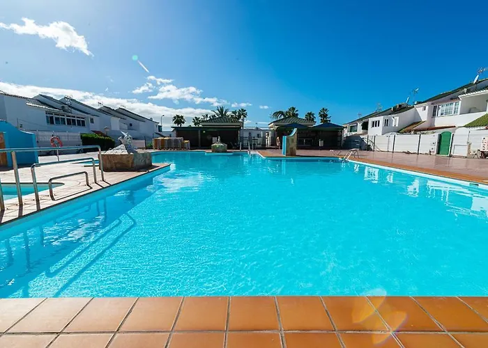 Deluxe Duplex Private Parking