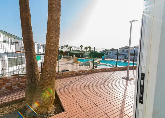 Deluxe Duplex Private Parking شقة *