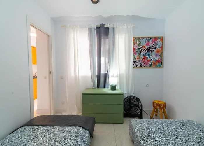 Deluxe Duplex Private Parking *