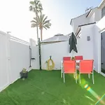 Deluxe Duplex Private Parking Apartman *