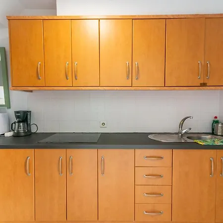 Deluxe Duplex Private Parking Апартаменты